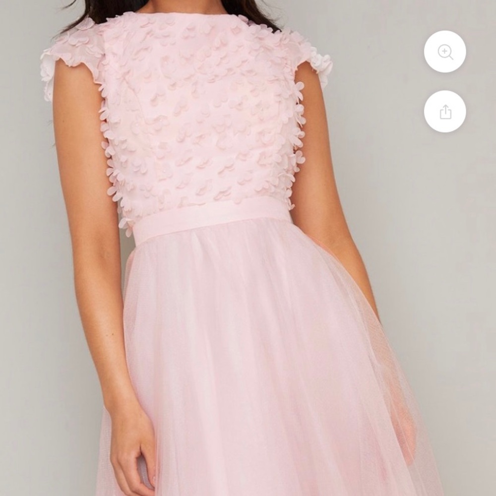 Pink dress with flower appliqués - Picture 3 of 6